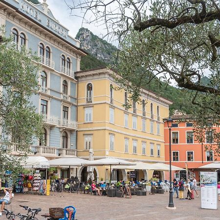 Casa La Torre, The View On The Lake Riva del Garda Bagian luar foto