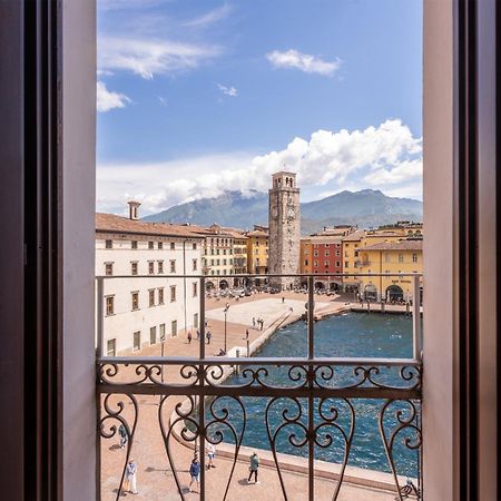 Casa La Torre, The View On The Lake Riva del Garda Bagian luar foto