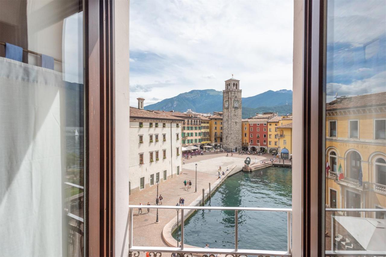 Casa La Torre, The View On The Lake Riva del Garda Bagian luar foto